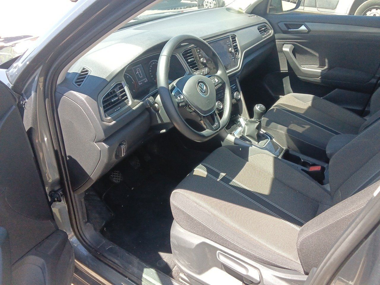 Volkswagen T-roc Advance 2.0 Tdi 85kw (115cv) - Foto 2