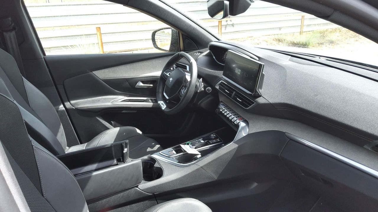 Peugeot 5008 1.5 Bluehdi 96kw S&s Gt Eat8 - Foto 2