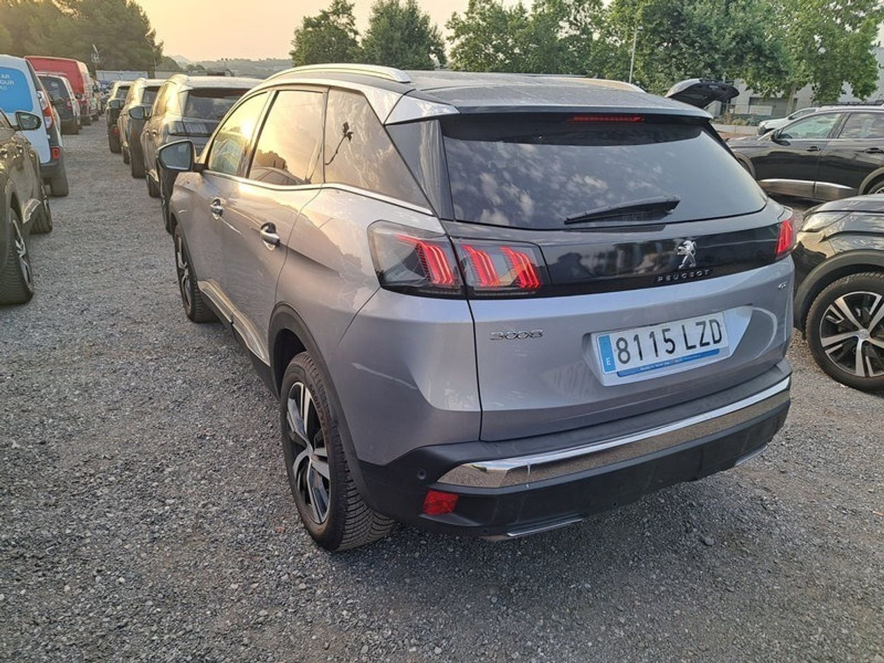 Peugeot 3008 1.5 Bluehdi 96kw S&s Gt Eat8 - Foto 2