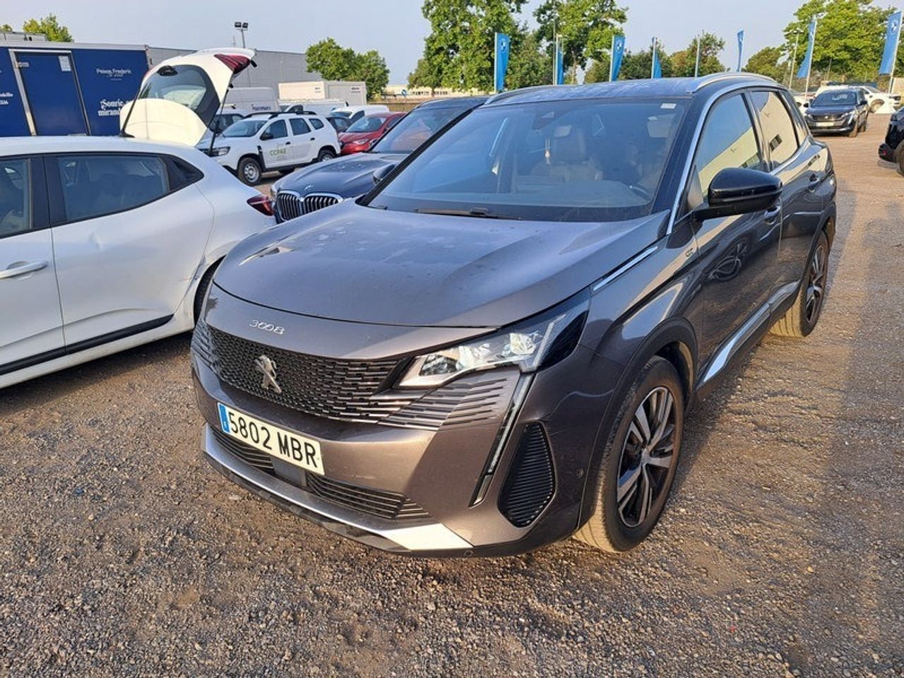 Peugeot 3008 1.5 Bluehdi 96kw S&s Gt Eat8 - Foto 2