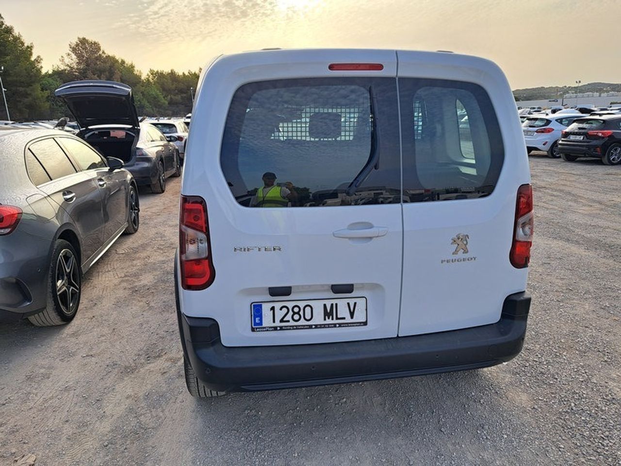 Peugeot Rifter Active Pack Business Std. Bluehdi 100 - Foto 2