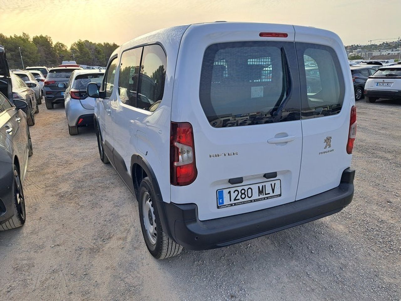 Peugeot Rifter Active Pack Business Std. Bluehdi 100 - Foto 2