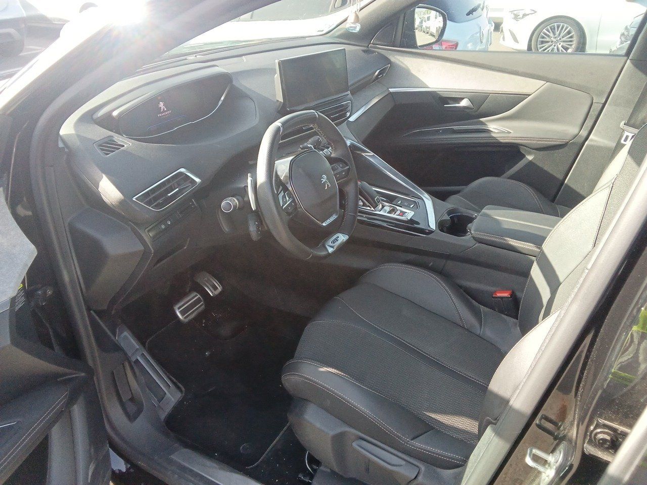 Peugeot 3008 1.5 Bluehdi 96kw S&s Gt Eat8 - Foto 2