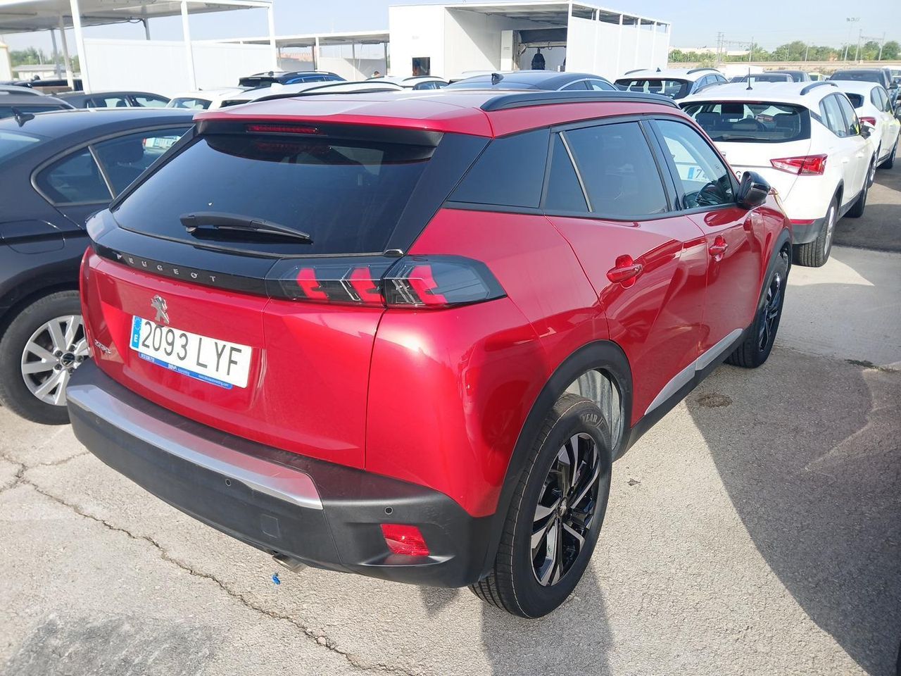 Peugeot 2008 Allure Pack Bluehdi 130 S&s Eat8 - Foto 2