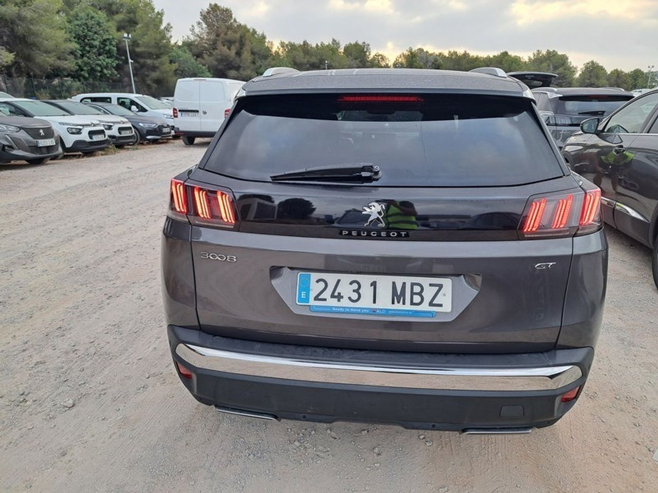 Peugeot 3008 1.5 Bluehdi 96kw S&s Gt Eat8 - Foto 2