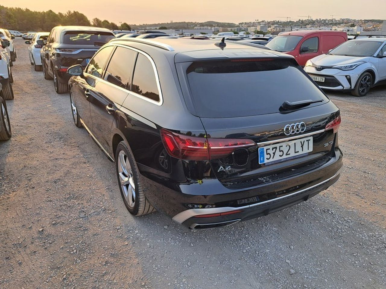 Audi A4 Avant S Line 35 Tdi 120kw S Tronic - Foto 2