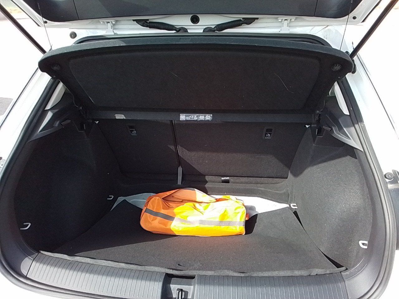 Volkswagen T-roc Edition 2.0 Tdi 85kw (115cv) - Foto 2