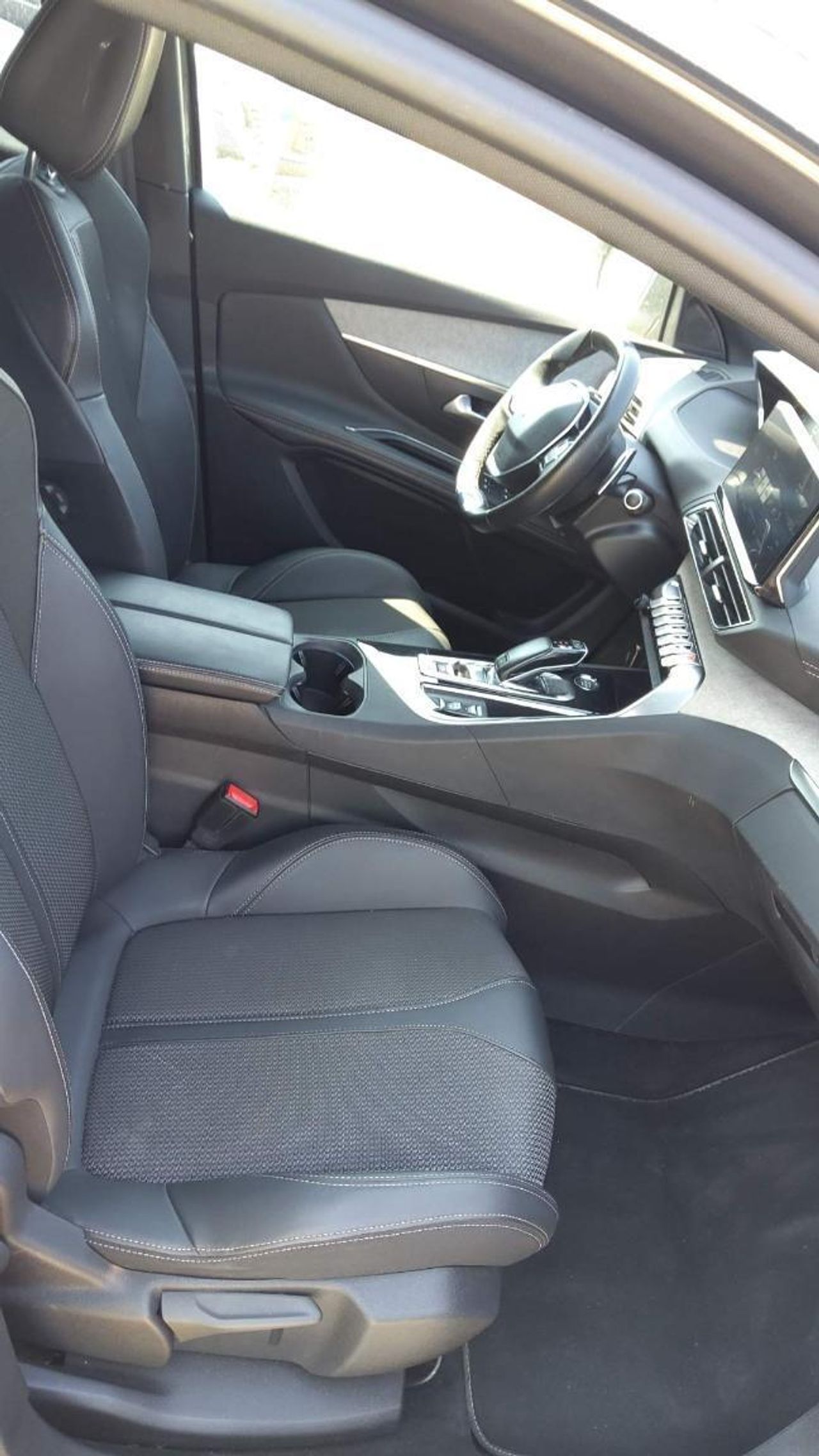 Peugeot 3008 1.5 Bluehdi 96kw S&s Gt Eat8 - Foto 2