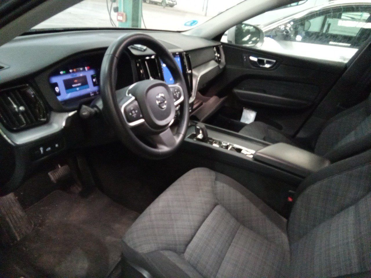 Volvo Xc60 2.0 T6 Awd Recharge Inscription Exp Auto - Foto 2