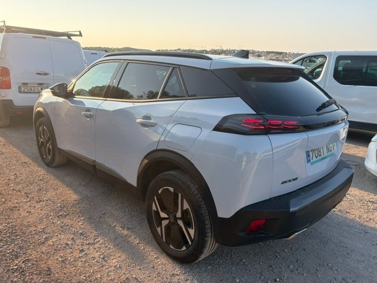 Peugeot 2008 N2008 Allure Hybrid 145 Edcs6 - Foto 2