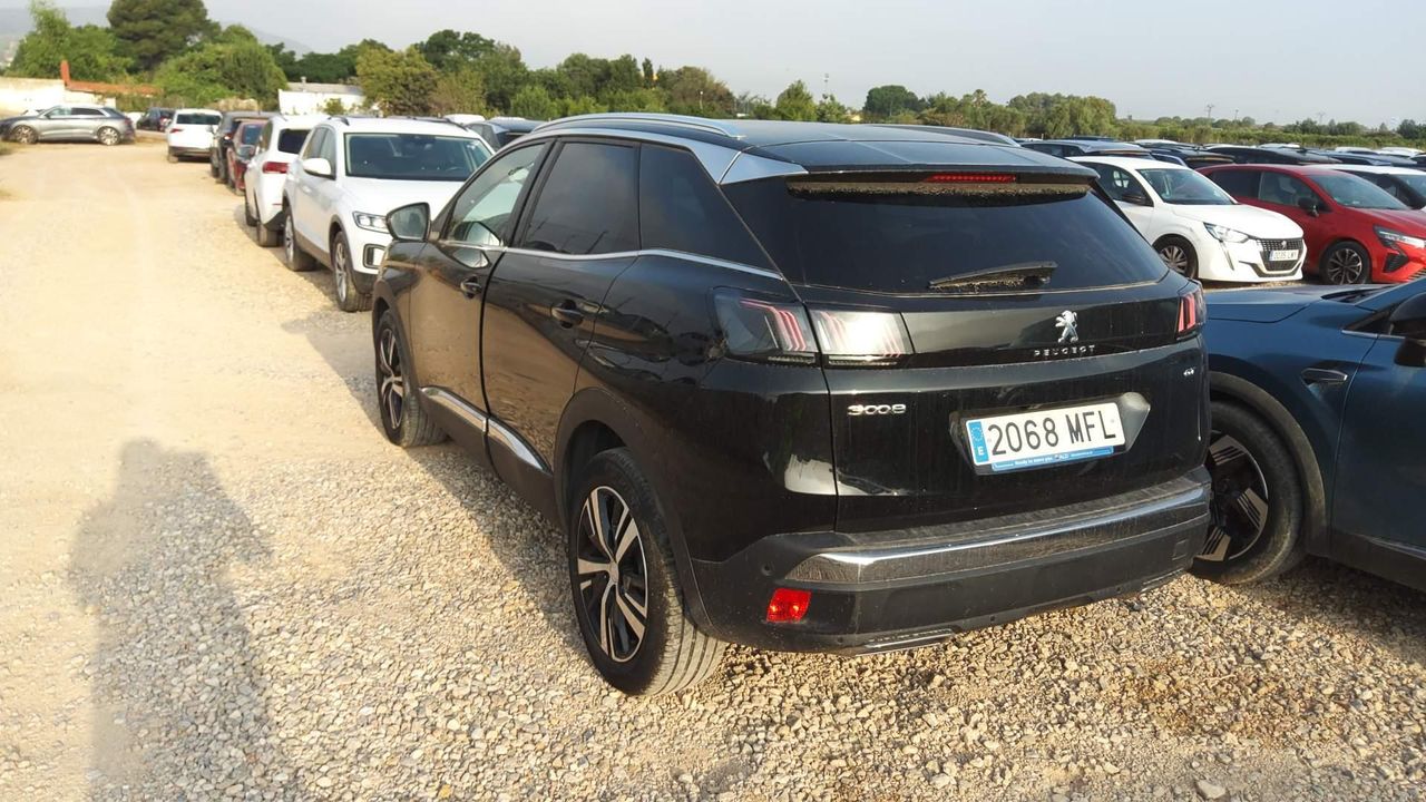 Peugeot 3008 1.5 Bluehdi 96kw S&s Gt Eat8 - Foto 2