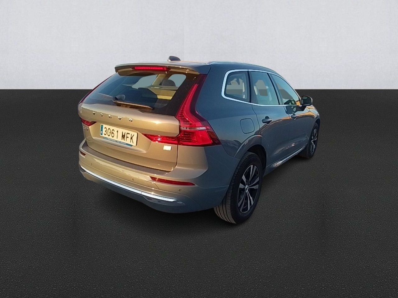 Volvo Xc60 2.0 T6 Awd Recharge Core Auto - Foto 2