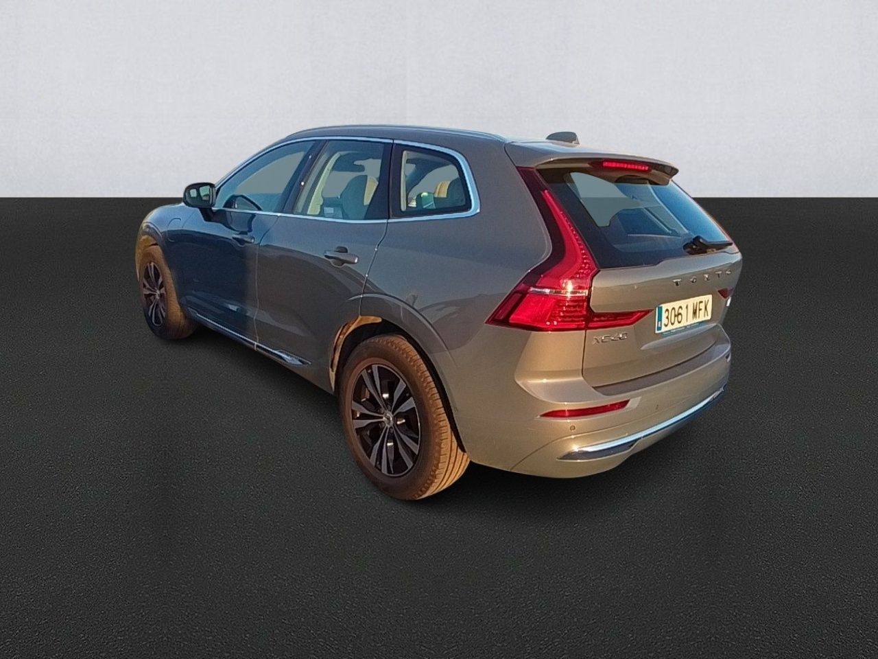 Volvo Xc60 2.0 T6 Awd Recharge Core Auto - Foto 2