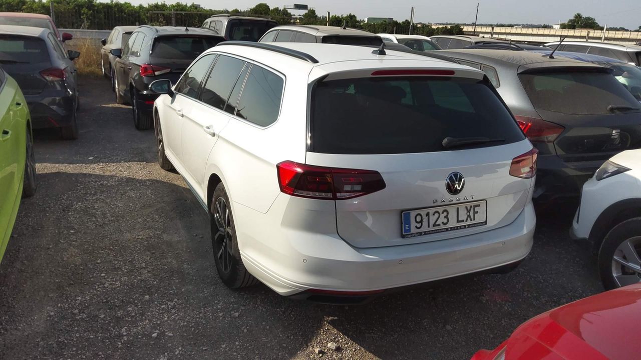 Volkswagen Passat Variant Executive 2.0 Tdi 90kw (122cv) D - Foto 2