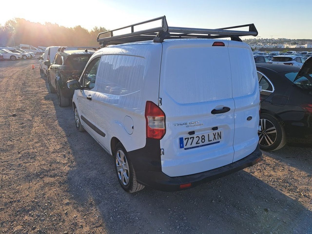 Ford Transit Courier Van 1.5 Tdci 71kw Trend - Foto 2