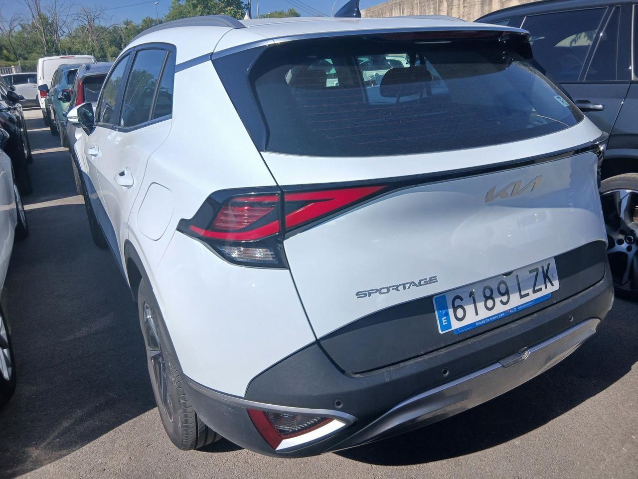 Kia Sportage 1.6 Crdi Mhev 100kw (136cv) Business 4x4 - Foto 2