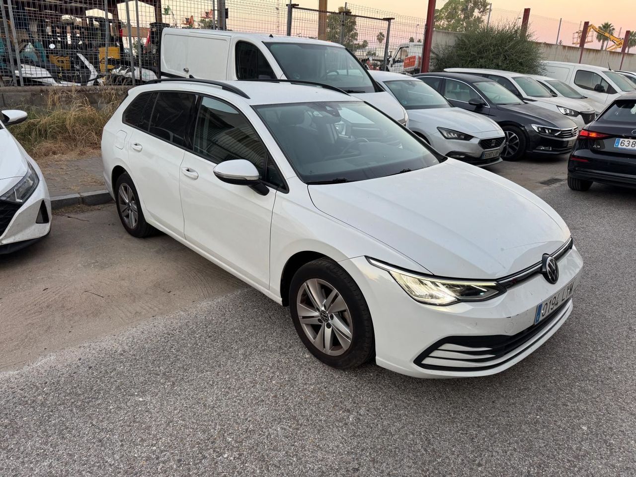 Volkswagen Golf Life 1.0 Etsi 81kw (110cv) Dsg Variant - Foto 2