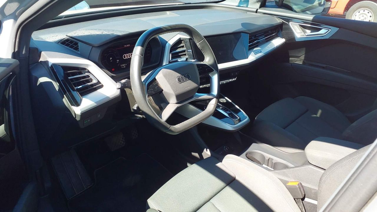 Audi Q4 Black Line Edition 40 E-tron 150kw 82kwh - Foto 2