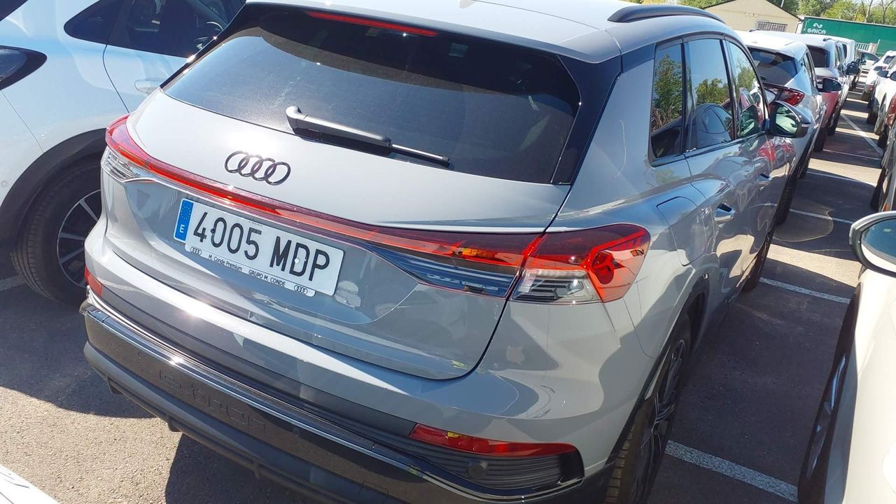 Audi Q4 Black Line Edition 40 E-tron 150kw 82kwh - Foto 2