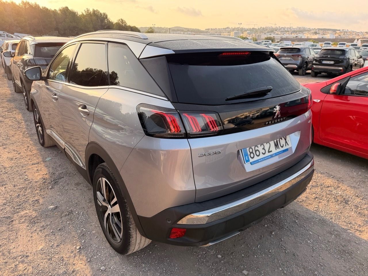 Peugeot 3008 1.5 Bluehdi 96kw S&s Gt Eat8 - Foto 2