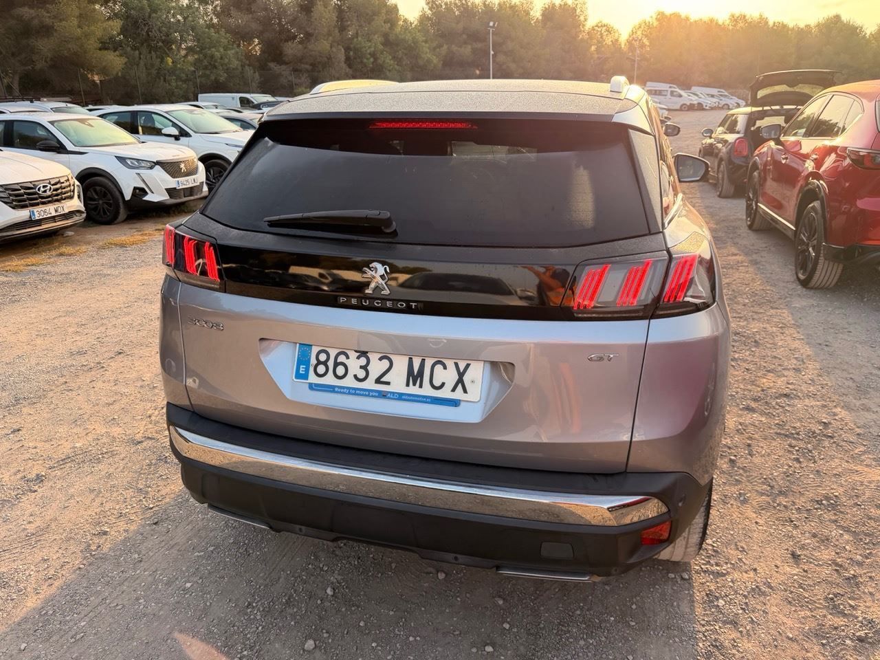 Peugeot 3008 1.5 Bluehdi 96kw S&s Gt Eat8 - Foto 2