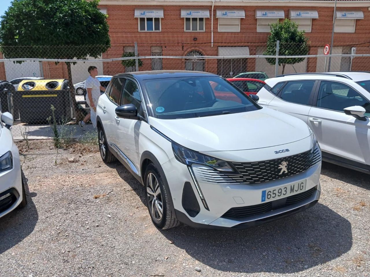 Peugeot 3008 1.5 Bluehdi 96kw S&s Allure Pack Eat8 - Foto 2
