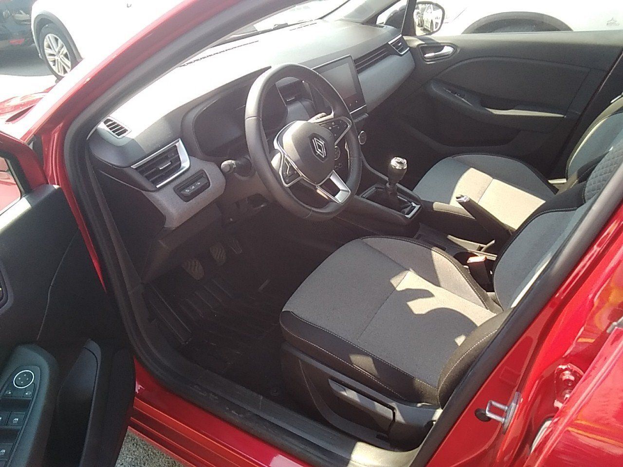 Renault Clio Evolution Dci 100 (74kw) - Foto 2