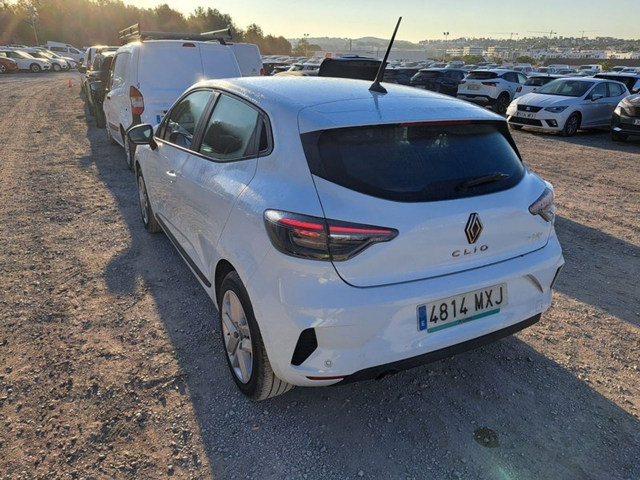 Renault Clio Evolution Dci 100 (74kw) - Foto 2