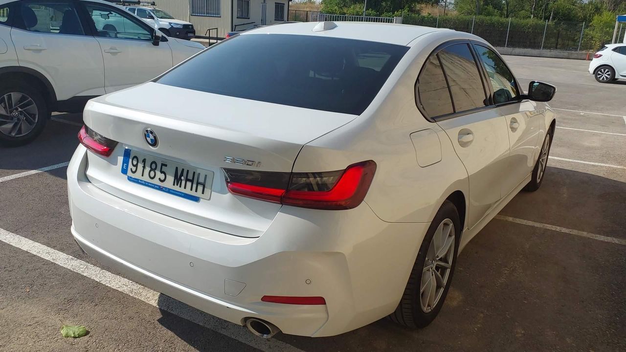 Bmw Series 3 320i Auto. - Foto 2