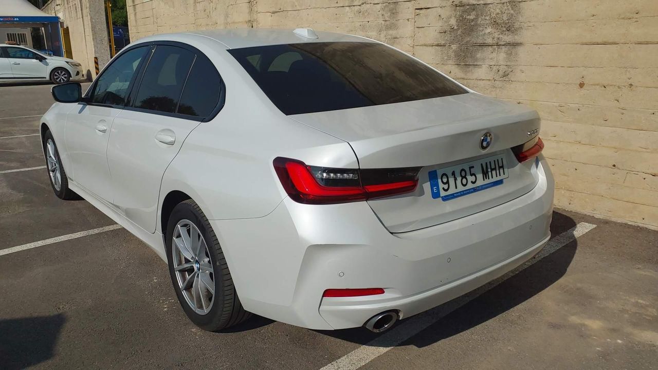 Bmw Series 3 320i Auto. - Foto 2