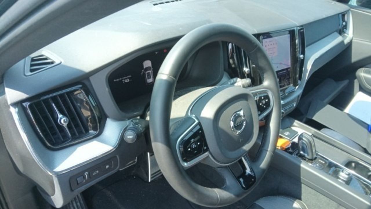 Volvo Xc60 2.0 T6 Awd Recharge R-design Auto - Foto 2