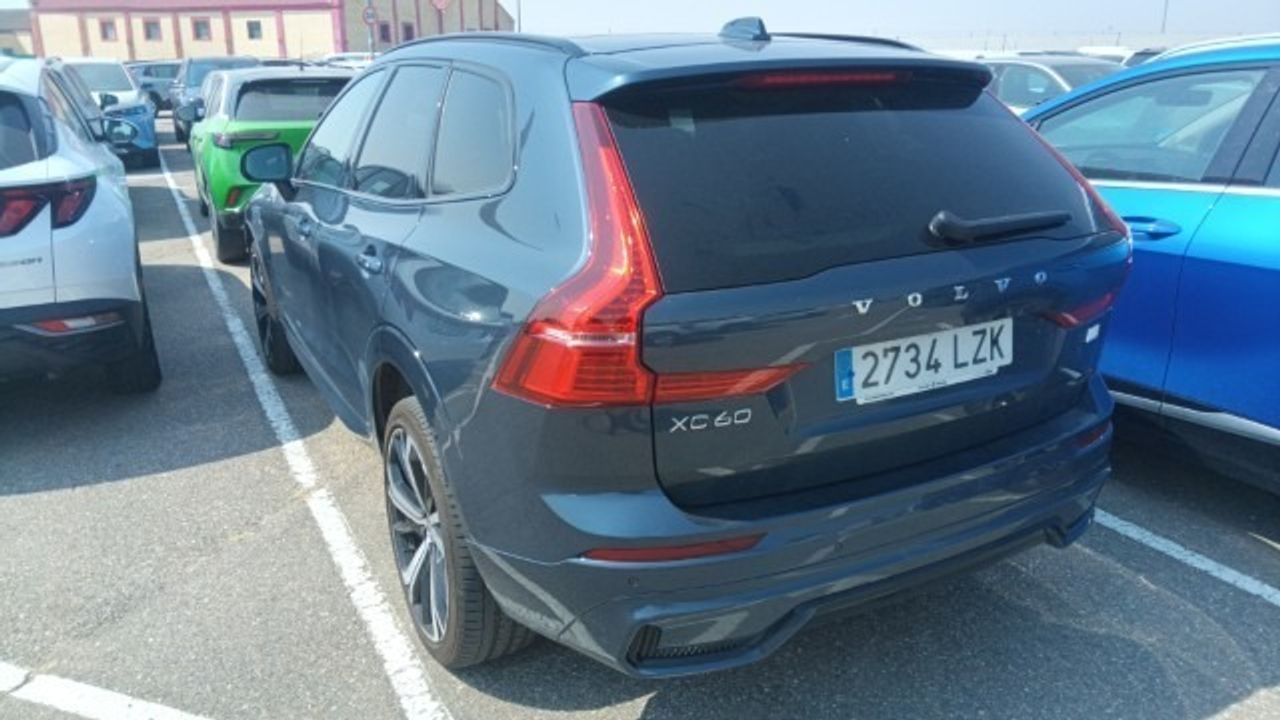 Volvo Xc60 2.0 T6 Awd Recharge R-design Auto - Foto 2