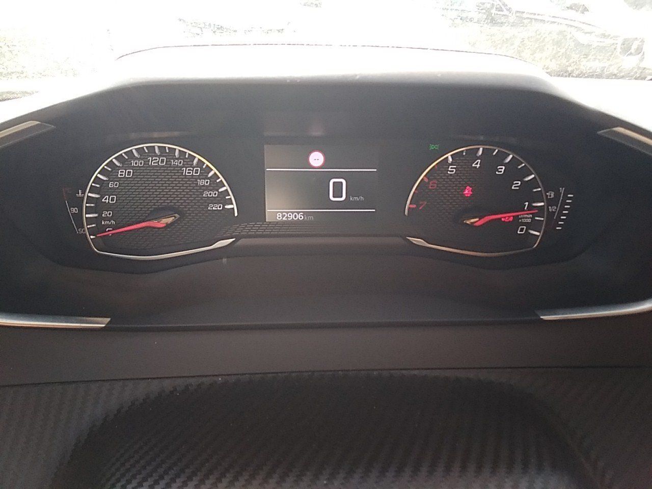 Peugeot 2008 Allure Bluehdi 81kw (110cv) - Foto 2