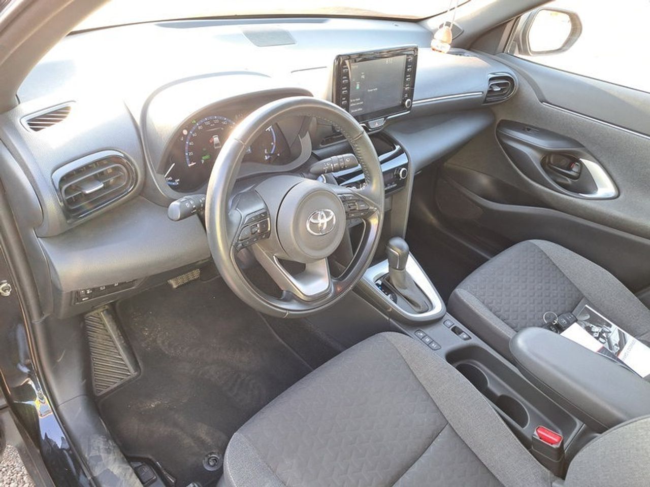 Toyota Yaris Cross 1.5 120h Active Tech Pack Confort - Foto 2