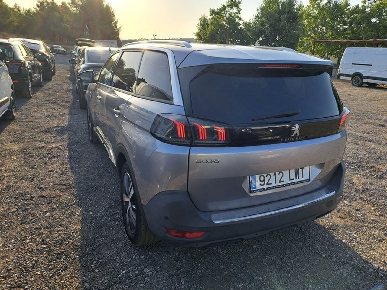 Peugeot 5008 1.5 Bluehdi 96kw (130cv) S&s Allure - Foto 2