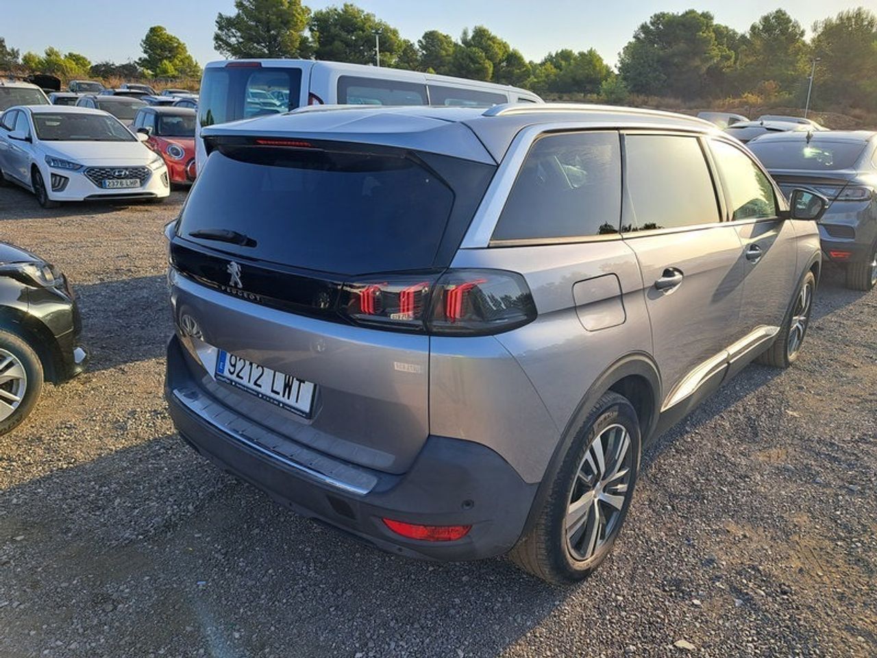 Peugeot 5008 1.5 Bluehdi 96kw (130cv) S&s Allure - Foto 2