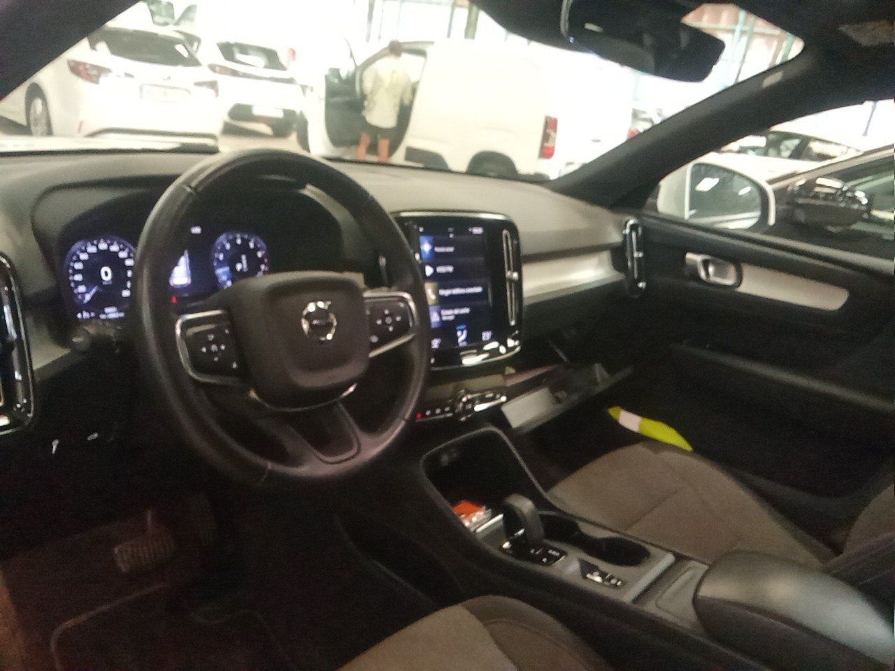 Volvo Xc40 1.5 T2 Momentum Pro Auto - Foto 2
