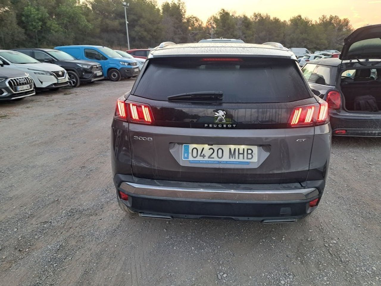 Peugeot 3008 1.5 Bluehdi 96kw S&s Gt Eat8 - Foto 2