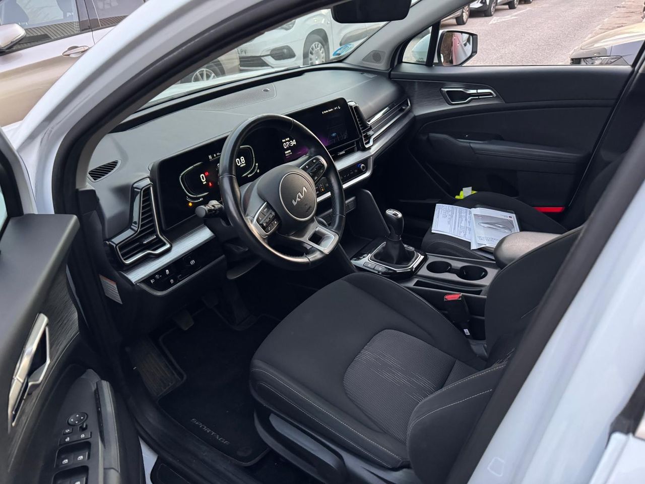 Kia Sportage 1.6 Crdi Mhev 100kw (136cv) Business 4x4 - Foto 2