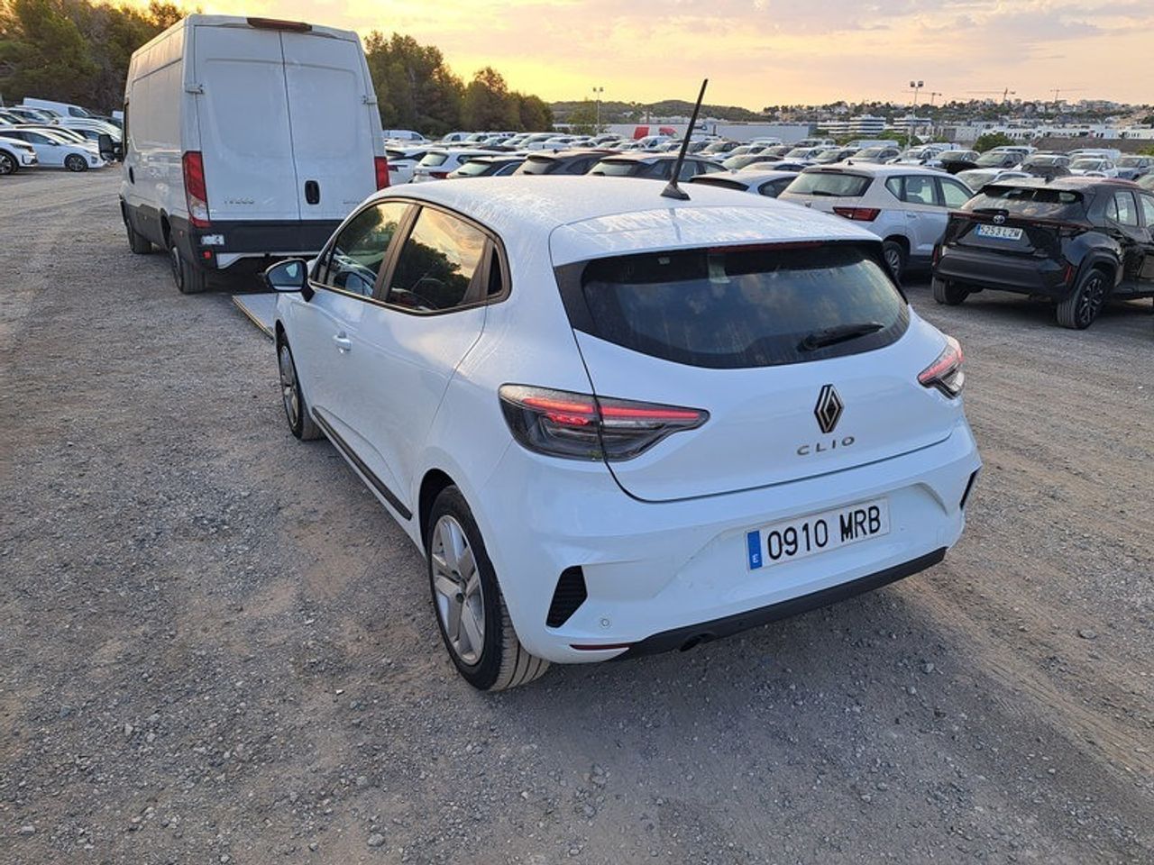 Renault Clio Evolution Dci 100 (74kw) - Foto 2