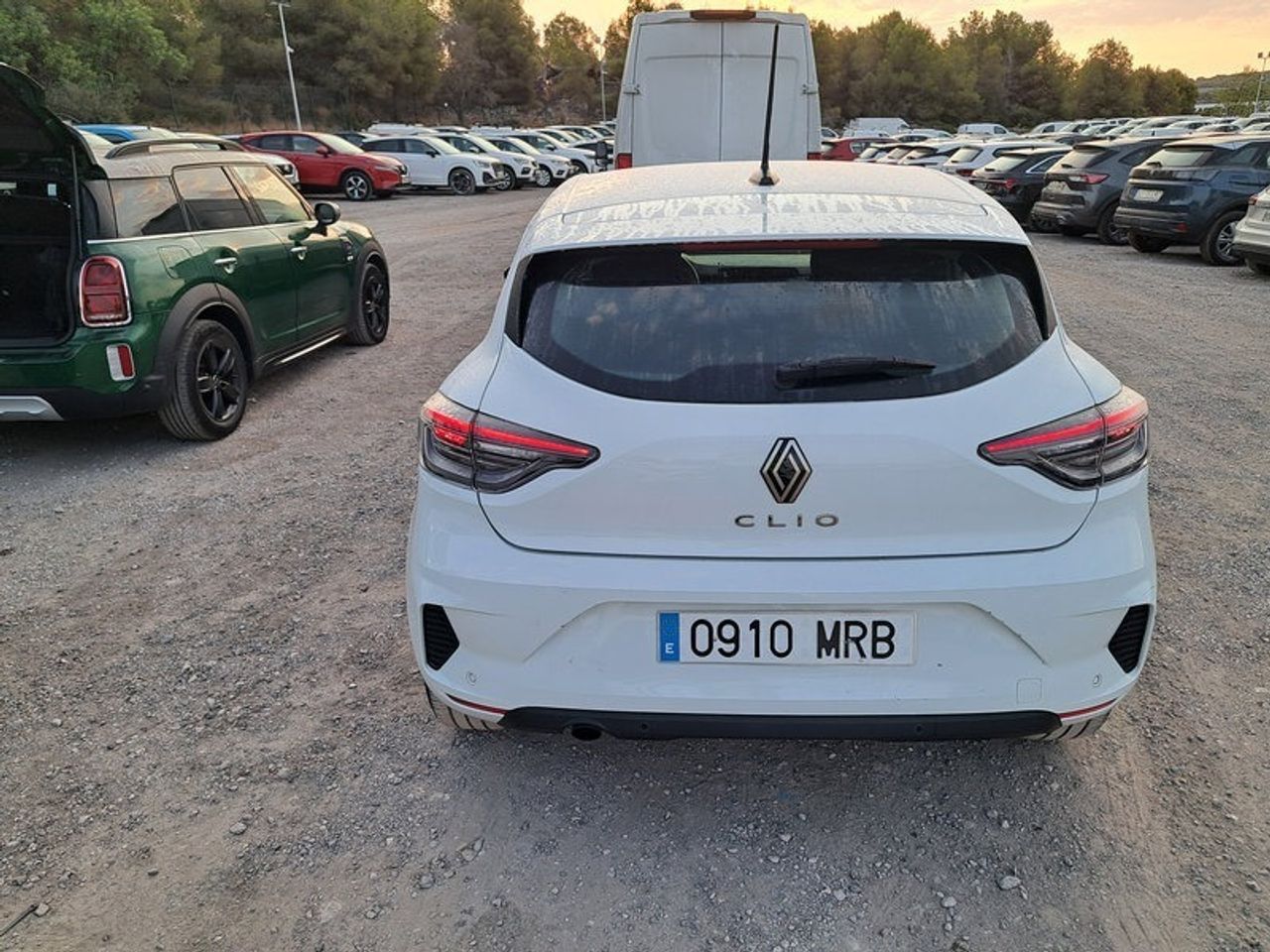 Renault Clio Evolution Dci 100 (74kw) - Foto 2