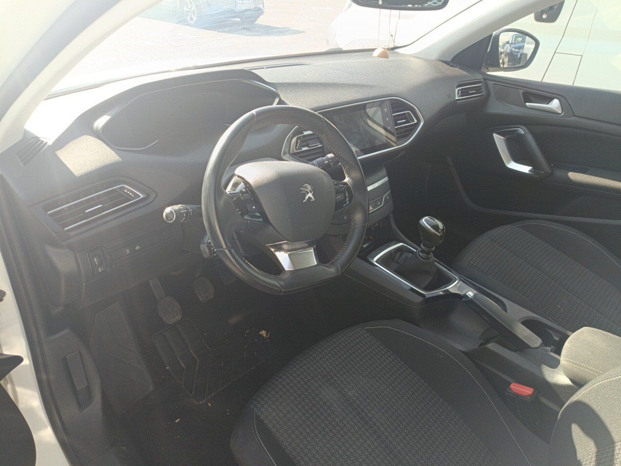 Peugeot 308 5p Active Pack Bluehdi 130 S&s - Foto 2