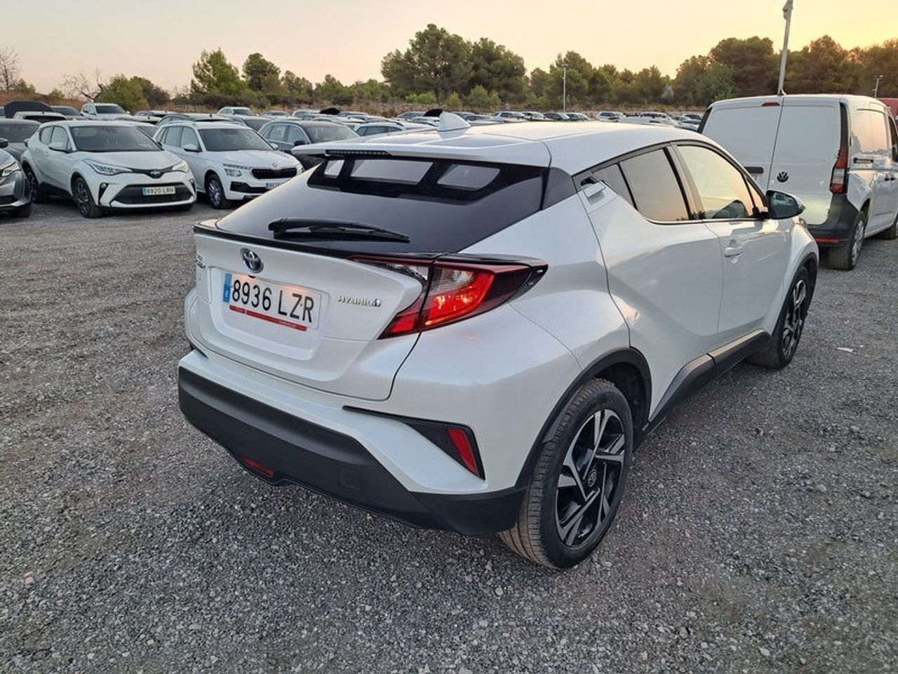 Toyota C-hr 1.8 125h Advance - Foto 2
