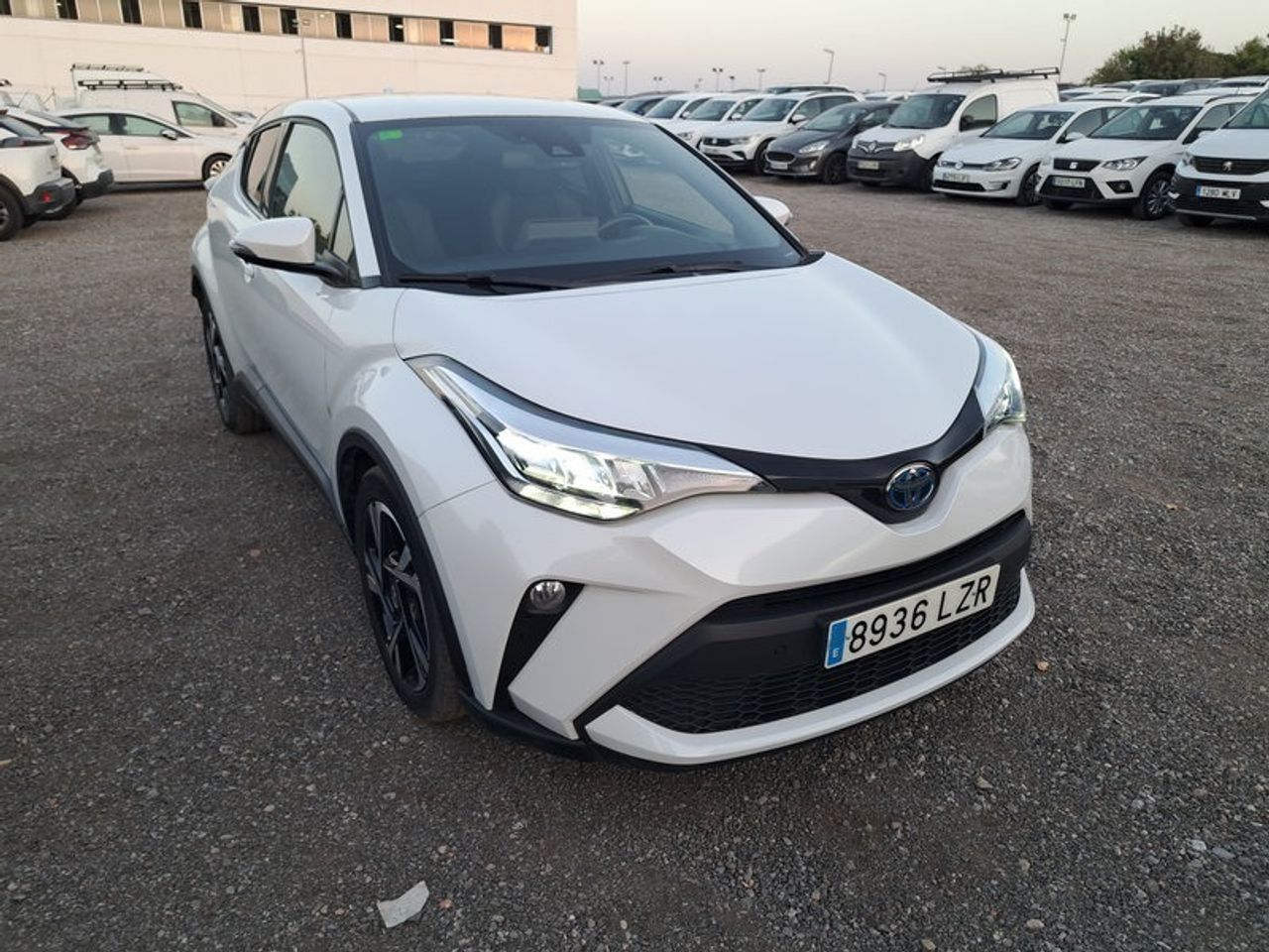 Toyota C-hr 1.8 125h Advance - Foto 2