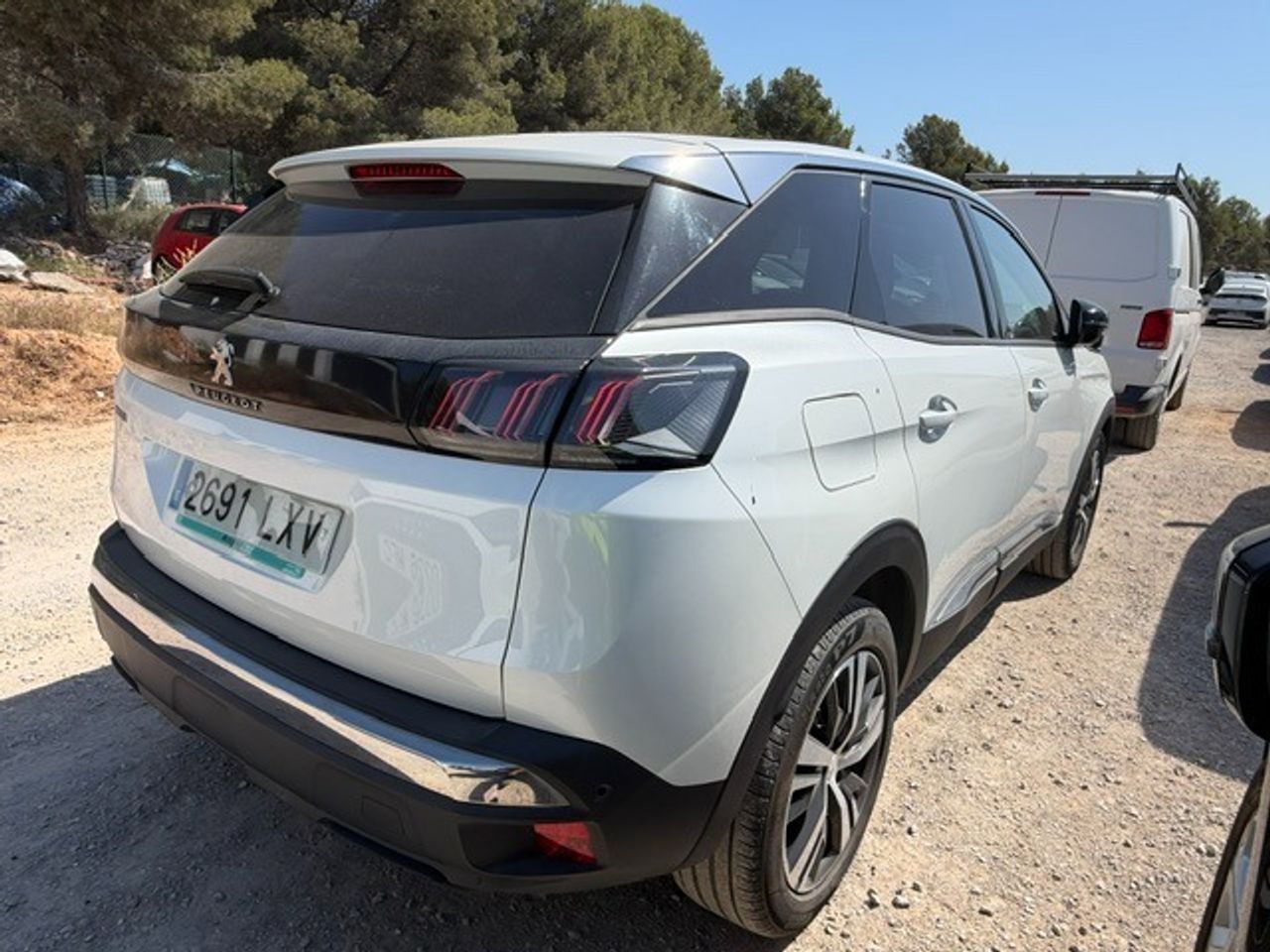 Peugeot 3008 1.5 Bluehdi 96kw (130cv) S&s Allure Eat8 - Foto 2