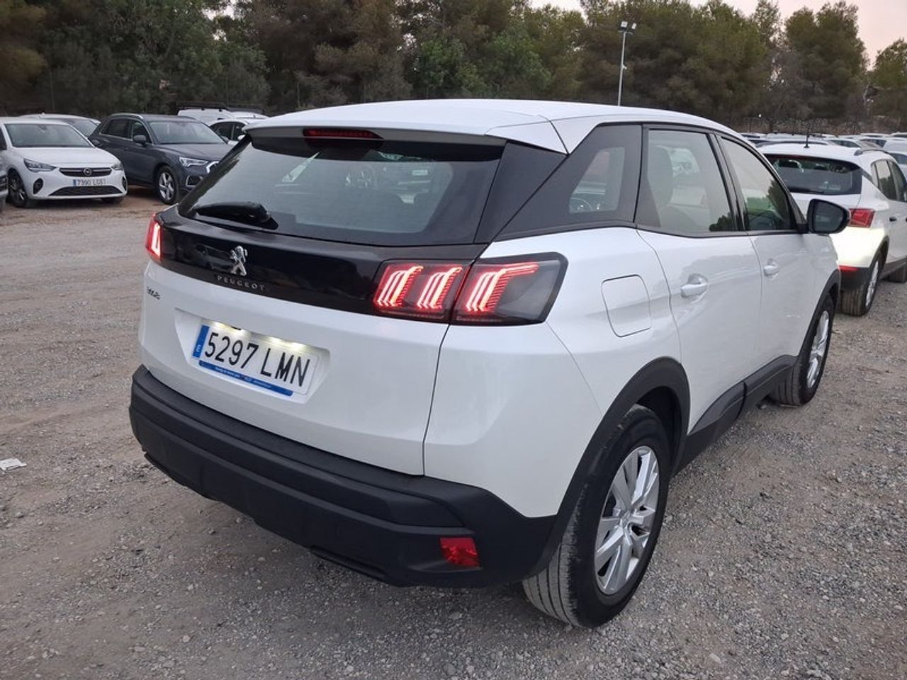 Peugeot 3008 1.5 Bluehdi 96kw (130cv) S&s Active Pack - Foto 2