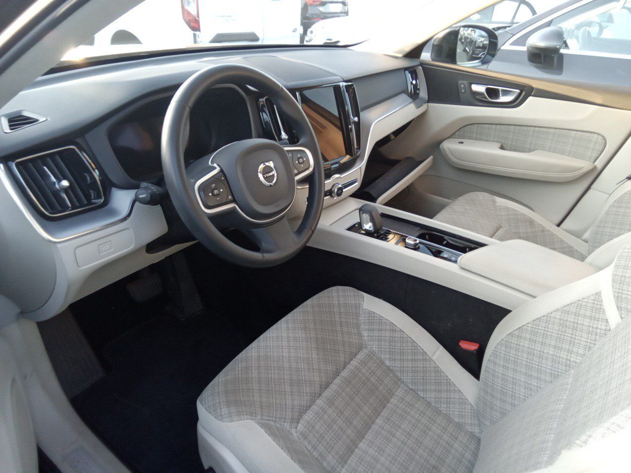 Volvo Xc60 2.0 B4 D Core Auto - Foto 2