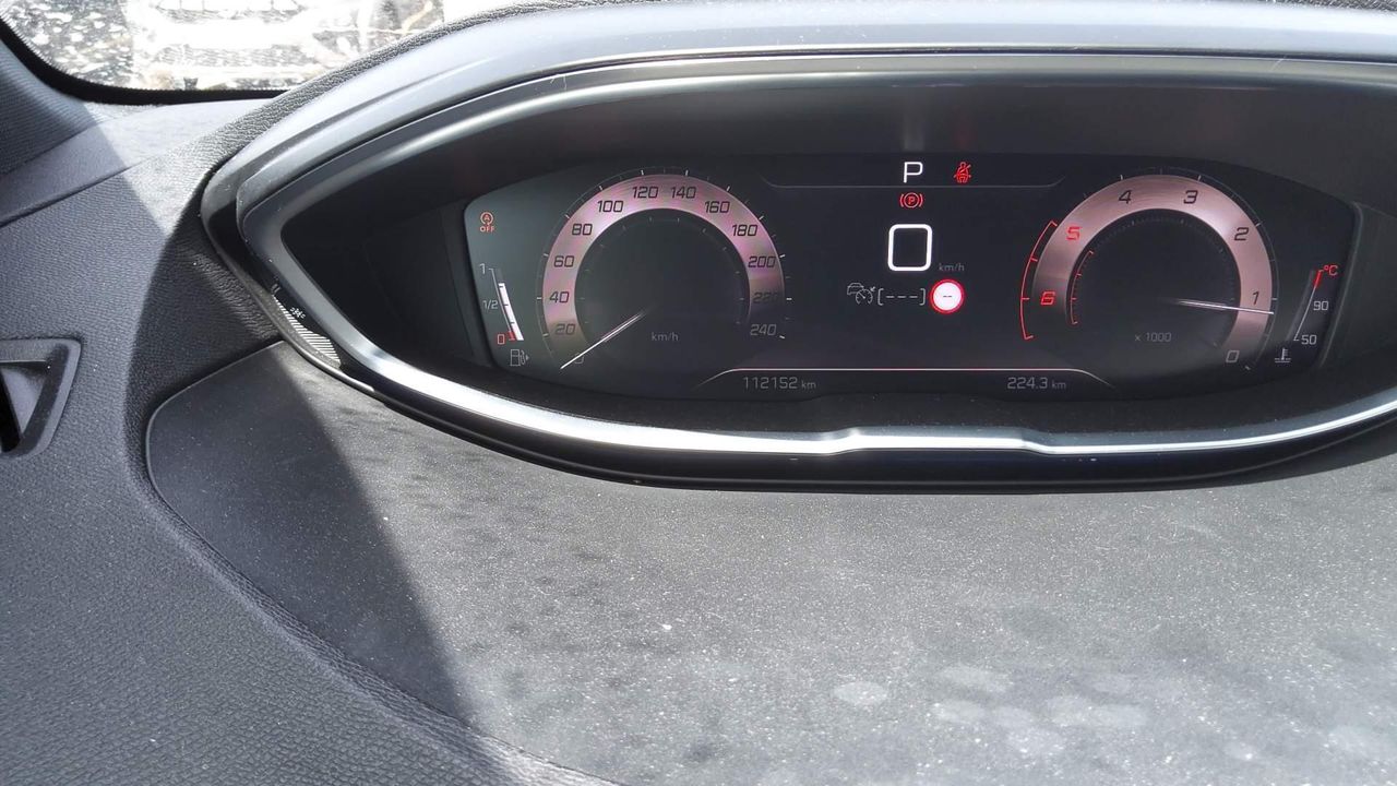 Peugeot 3008 1.5 Bluehdi 96kw S&s Gt Eat8 - Foto 2