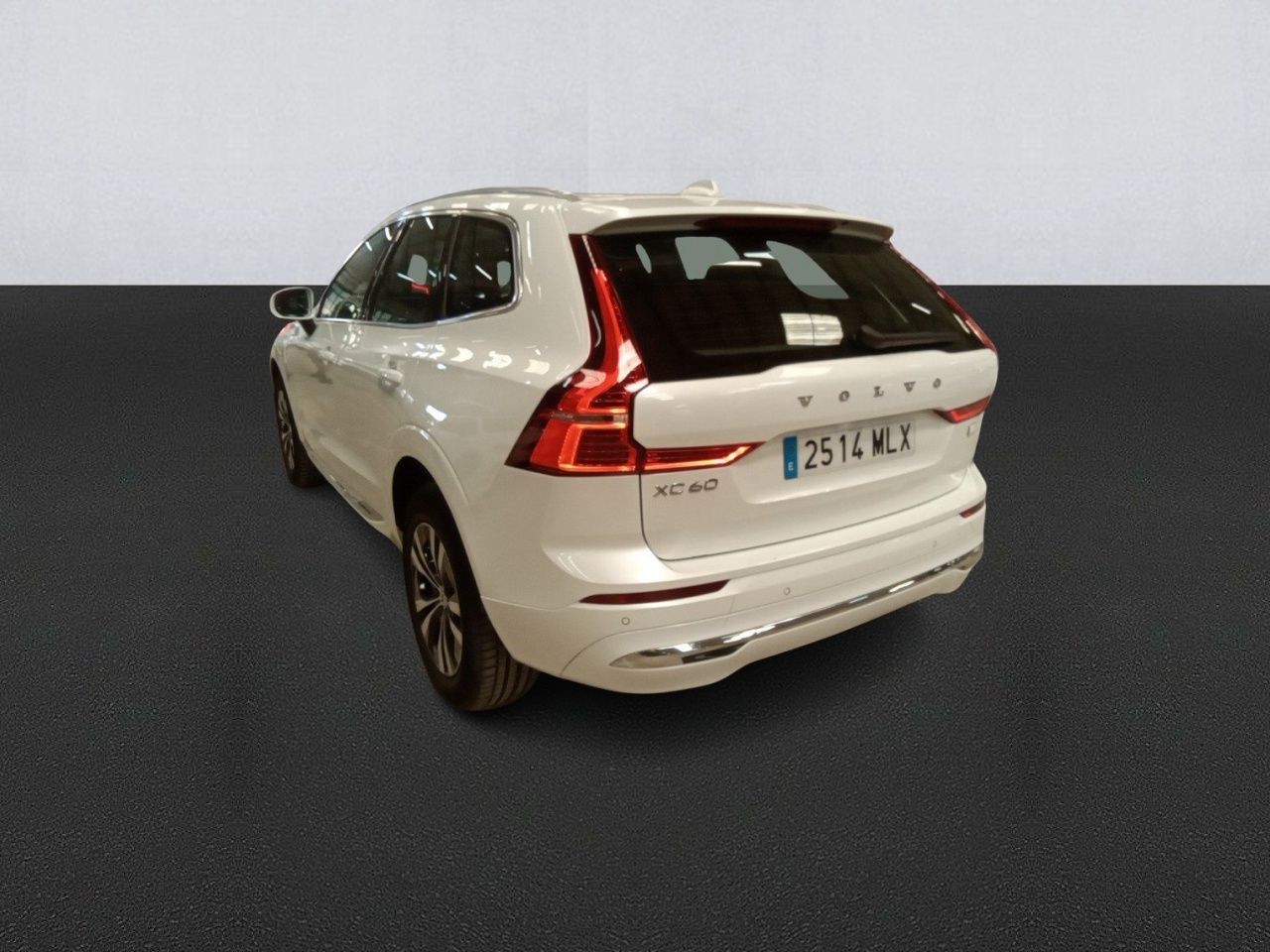 Volvo Xc60 2.0 T6 Awd Recharge Core Auto - Foto 2