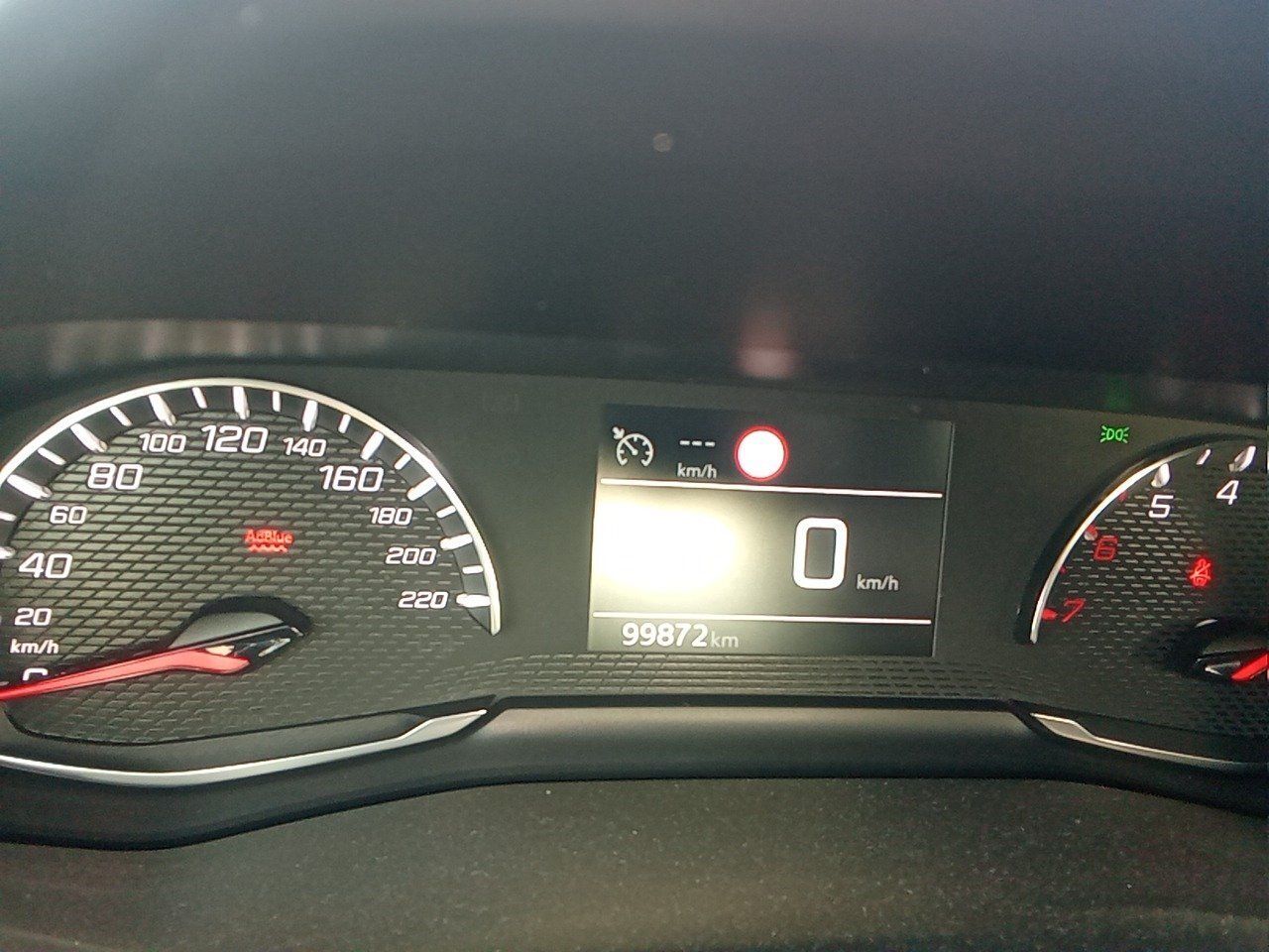 Peugeot 2008 Active Bluehdi 81kw (110cv) - Foto 2